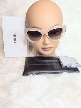 Christian Dior Bobby Acetate Pink Cat-Eye Sunglasses NIB Retail $485 Full Incl.